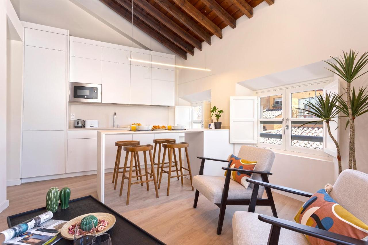Apartamentos Thyssen Cisneros By Rent Me 马拉加 外观 照片