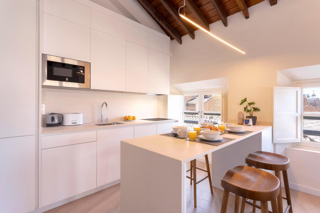 Apartamentos Thyssen Cisneros By Rent Me 马拉加 外观 照片