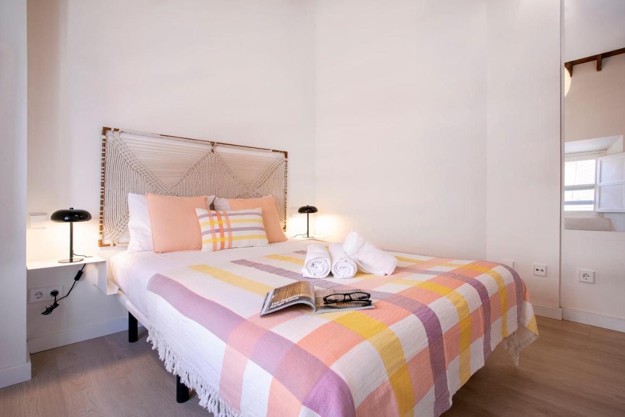 Apartamentos Thyssen Cisneros By Rent Me 马拉加 外观 照片