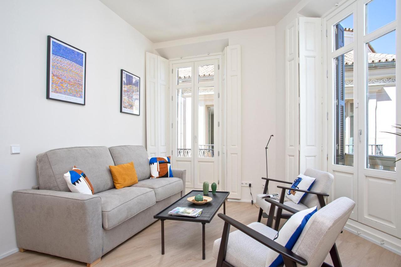 Apartamentos Thyssen Cisneros By Rent Me 马拉加 外观 照片