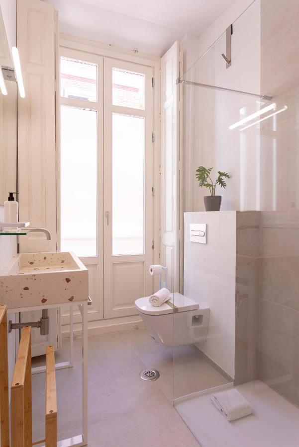 Apartamentos Thyssen Cisneros By Rent Me 马拉加 外观 照片